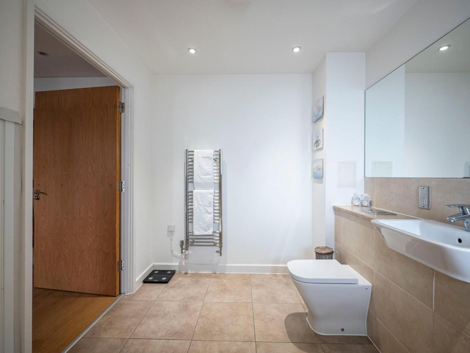 London Apartment Near Tower Bridge And Tube Pass The Keys Esterno foto