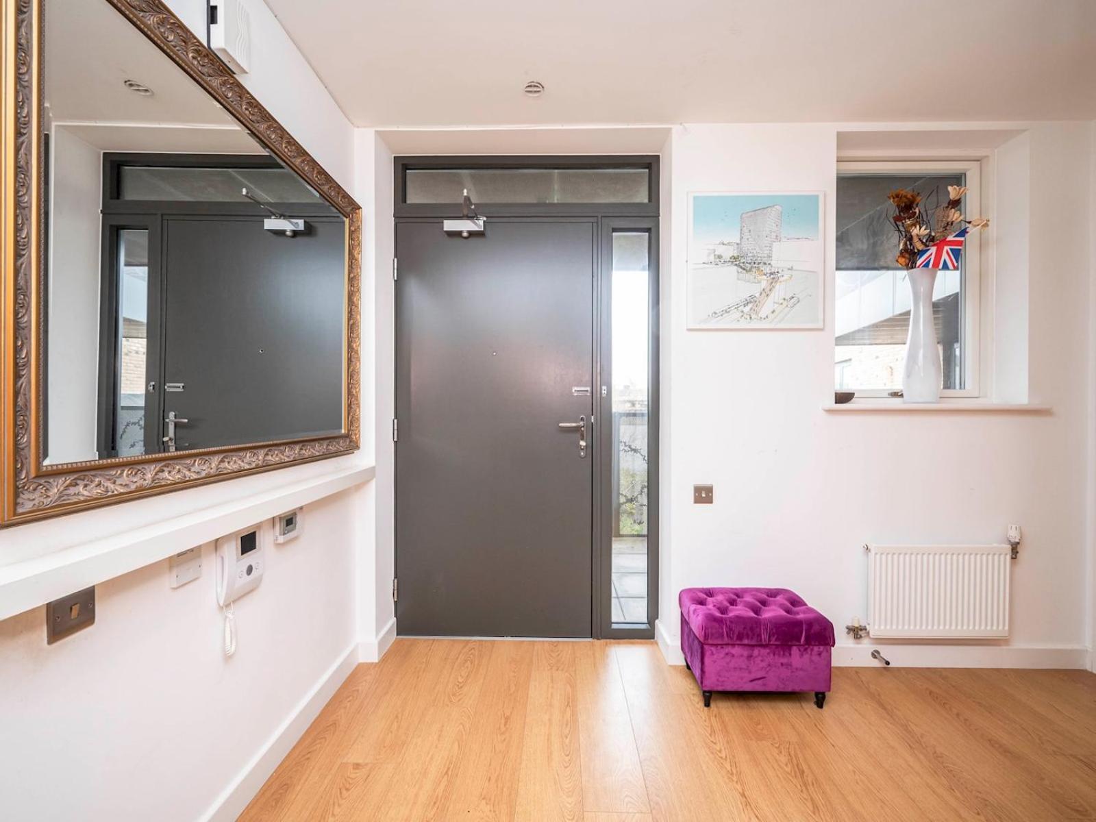 London Apartment Near Tower Bridge And Tube Pass The Keys Esterno foto