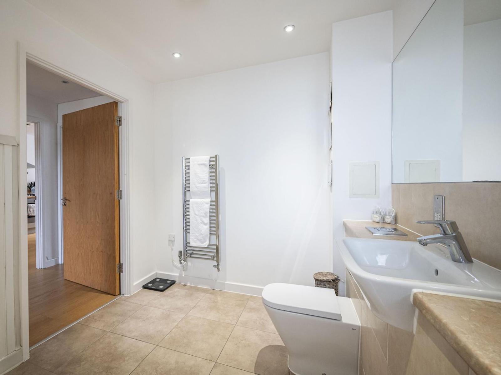 London Apartment Near Tower Bridge And Tube Pass The Keys Esterno foto